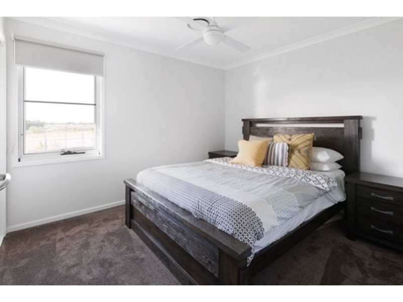 25 Warrego Drive, Pelican Waters QLD 4551