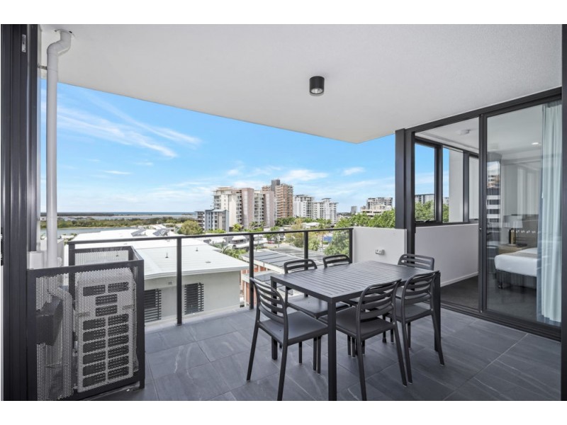 44/20 Beach Road, Maroochydore QLD 4558