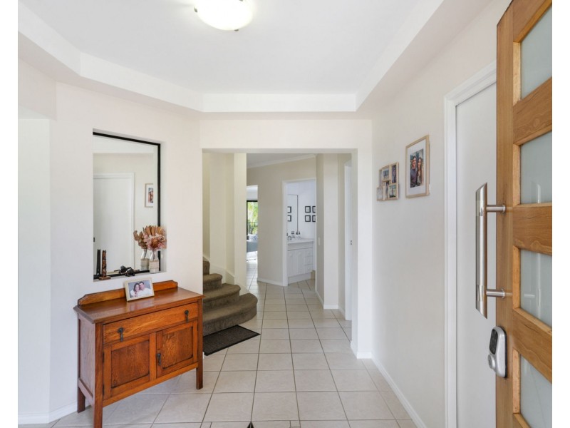 8 Parsons Close, Pelican Waters QLD 4551