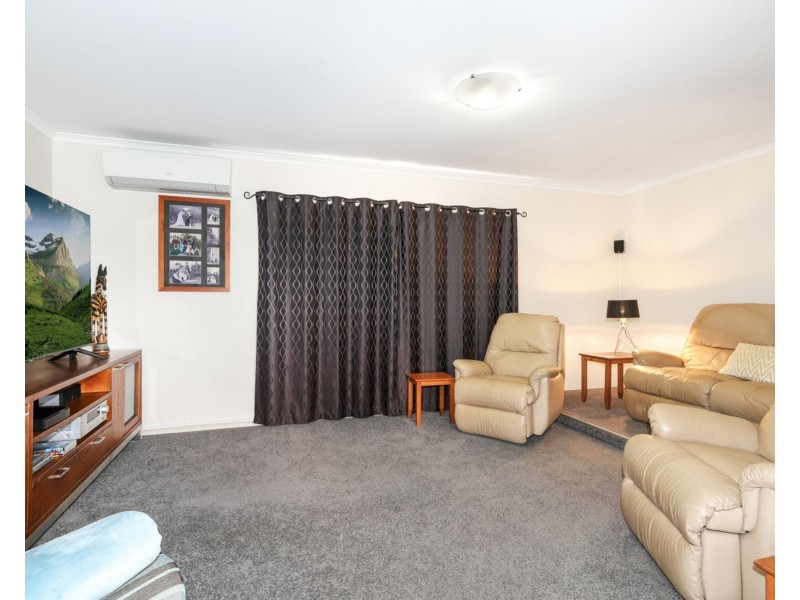 8 Parsons Close, Pelican Waters QLD 4551