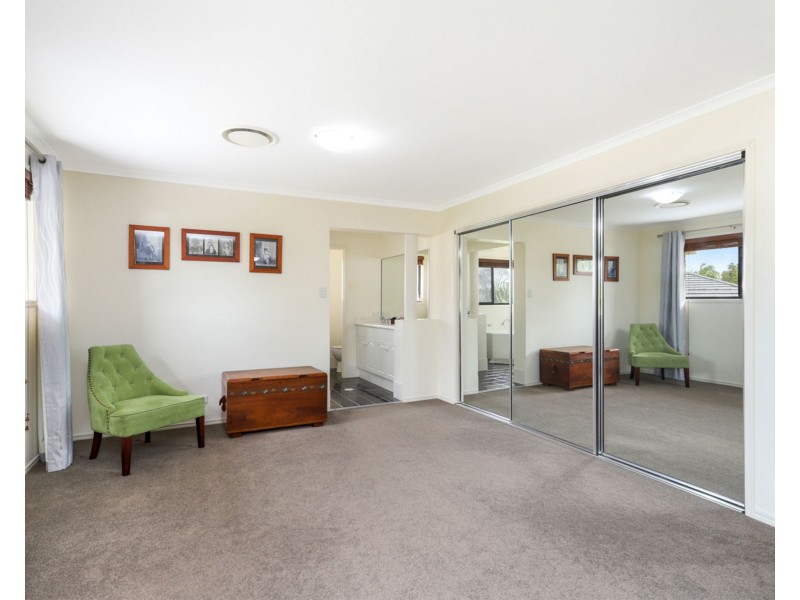 8 Parsons Close, Pelican Waters QLD 4551