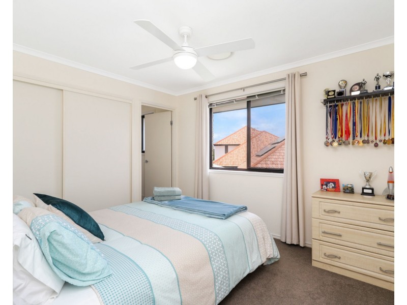 8 Parsons Close, Pelican Waters QLD 4551