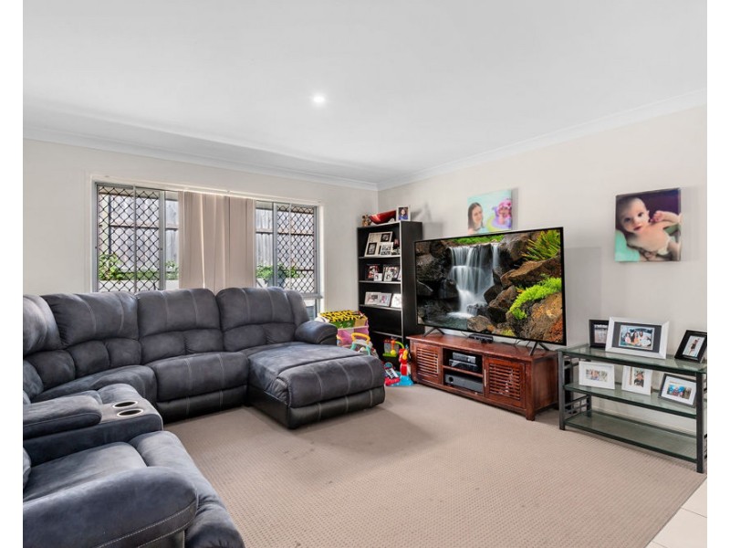 21 Sunrise Terrace, Little Mountain QLD 4551