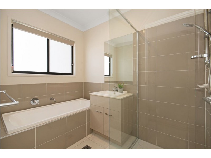 16 Turquoise Place, Caloundra West QLD 4551