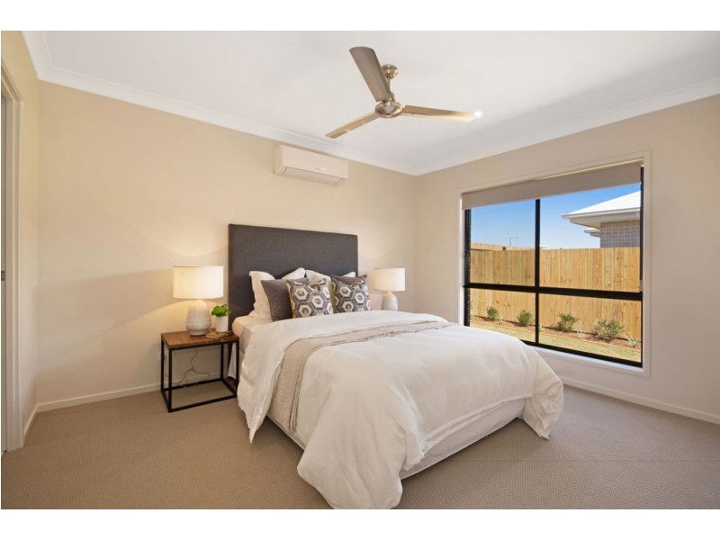16 Turquoise Place, Caloundra West QLD 4551