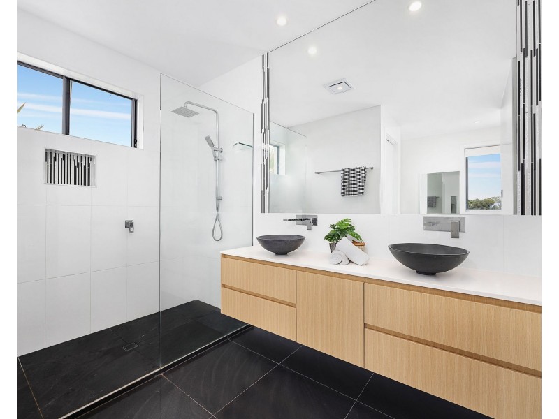20 Wilshire Place, Pelican Waters QLD 4551