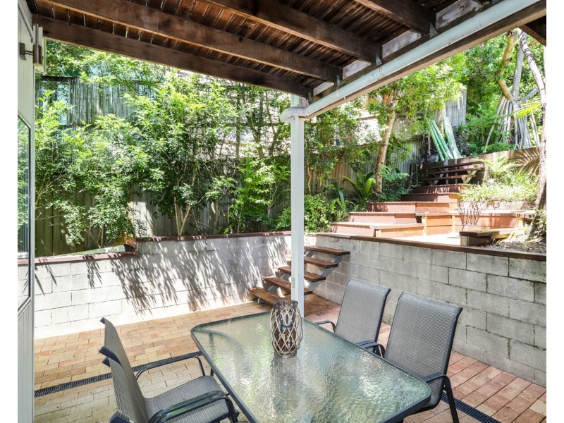 4 Woonum Road, Alexandra Headland QLD 4572