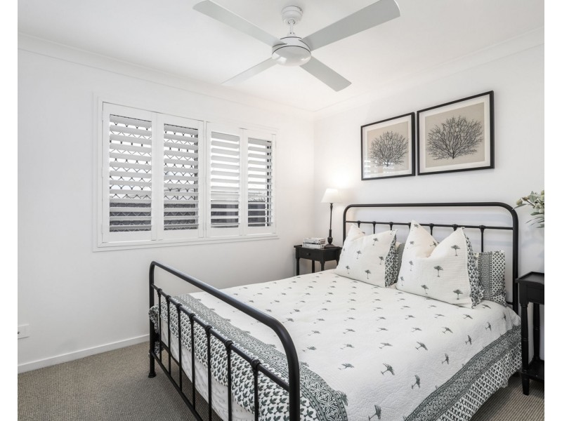 16 Sunrise Terrace, Little Mountain QLD 4551