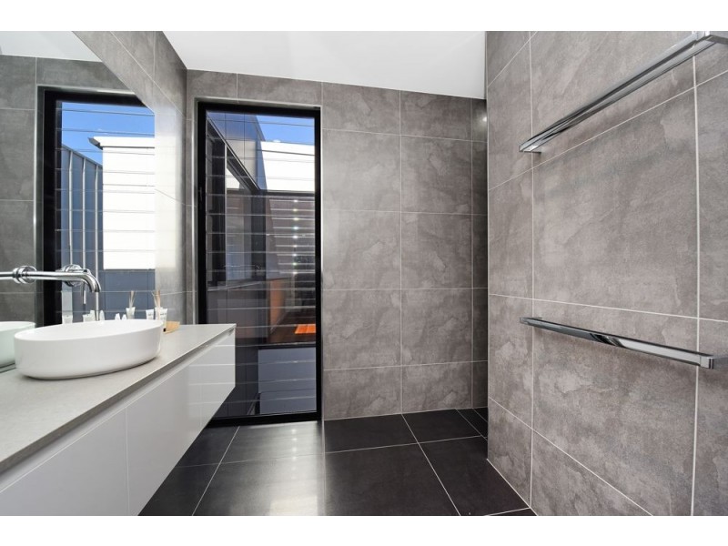 44 Reflection Crescent, Birtinya QLD 4575