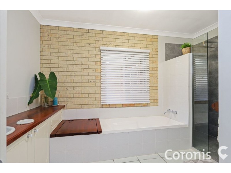 1175 Louis Bazzo Drive, Cootharaba QLD 4565