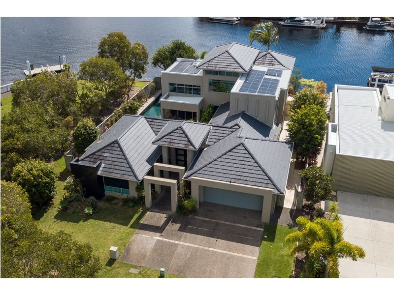 14 Columba Place, Pelican Waters QLD 4551