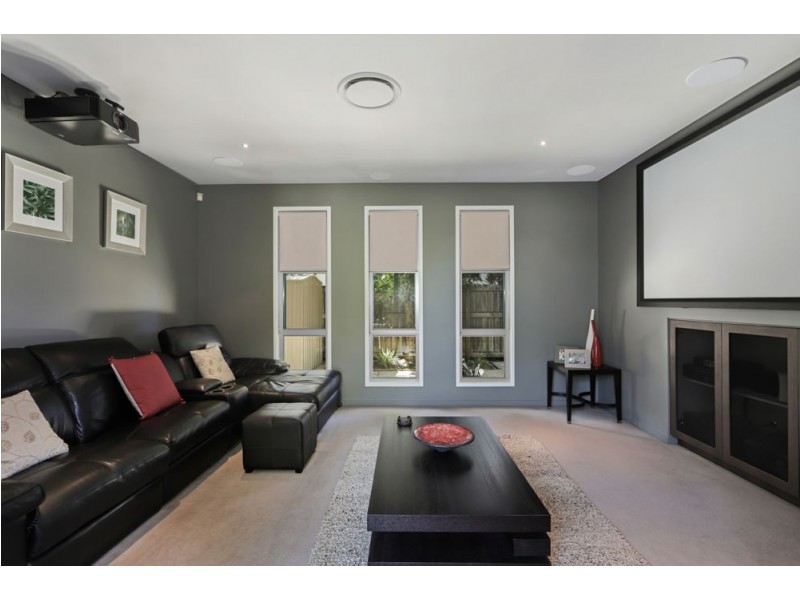 14 Columba Place, Pelican Waters QLD 4551