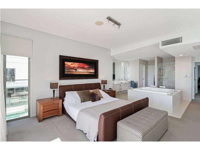 14 Columba Place, Pelican Waters QLD 4551