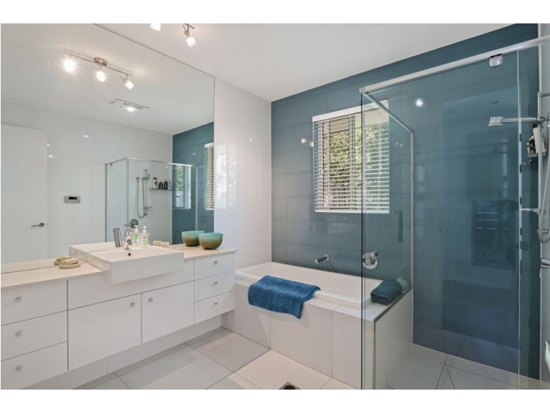 14 Columba Place, Pelican Waters QLD 4551