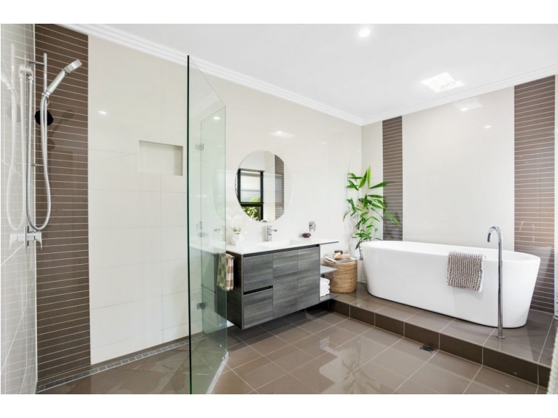 12 Cook Street, Golden Beach QLD 4551