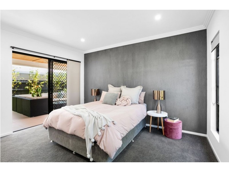 12 Cook Street, Golden Beach QLD 4551