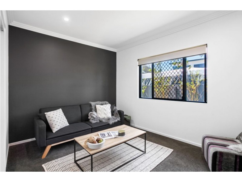 12 Cook Street, Golden Beach QLD 4551