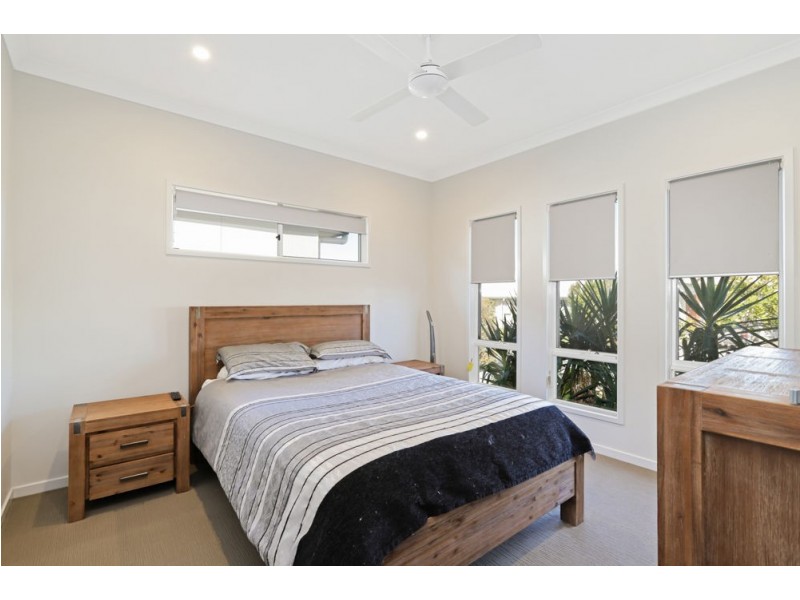 33 Auburn Street, Caloundra West QLD 4551