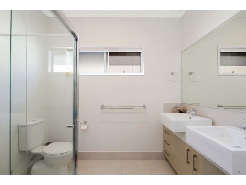 33 Auburn Street, Caloundra West QLD 4551