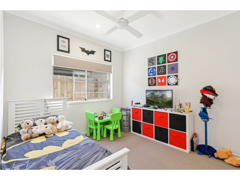 33 Auburn Street, Caloundra West QLD 4551