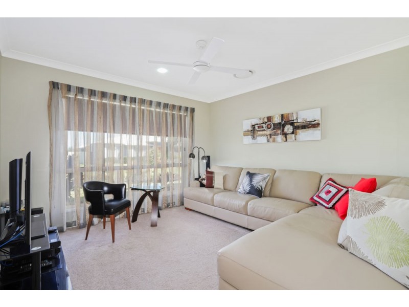 15 Wilshire Place, Pelican Waters QLD 4551