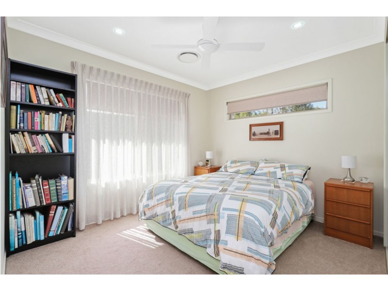 15 Wilshire Place, Pelican Waters QLD 4551