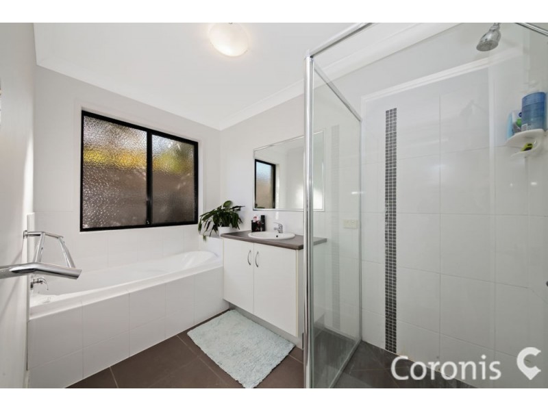 10 Sheave Street, Birtinya QLD 4575