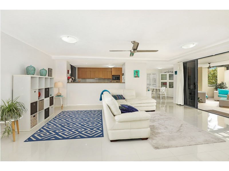 68/1 Millennium Circuit, Pelican Waters QLD 4551