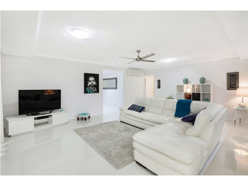 68/1 Millennium Circuit, Pelican Waters QLD 4551