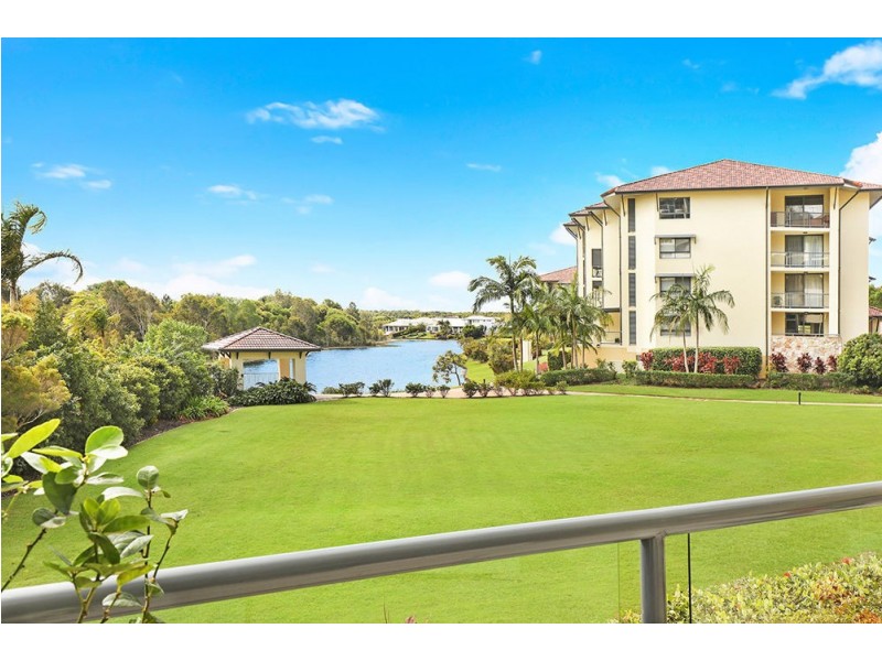 68/1 Millennium Circuit, Pelican Waters QLD 4551