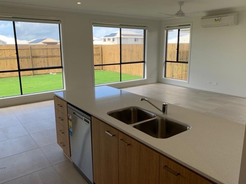 64 Adrian Circuit, Bells Creek QLD 4551