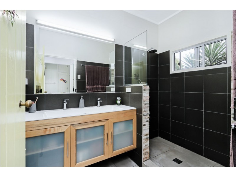 138-140 Panorama Drive, Rosemount QLD 4560