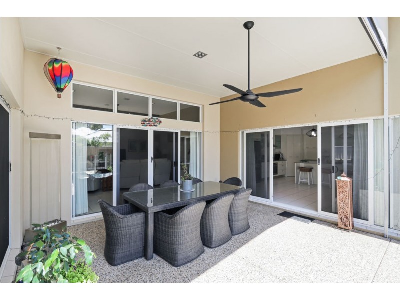 4 La Rita Court, Pelican Waters QLD 4551