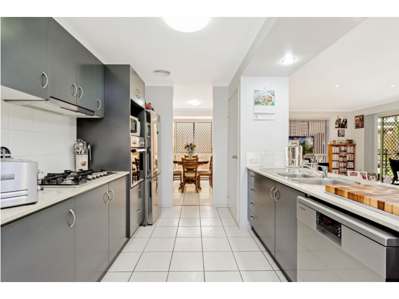5 Springs Drive, Little Mountain QLD 4551