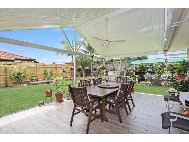 5 Springs Drive, Little Mountain QLD 4551
