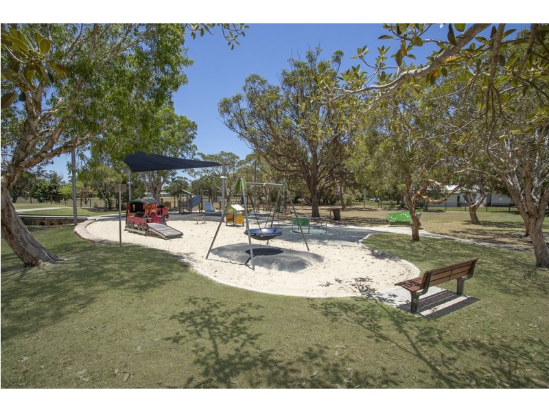 15 Edna Street, Currimundi QLD 4551