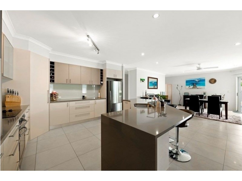 6 Echo Street, Pelican Waters QLD 4551