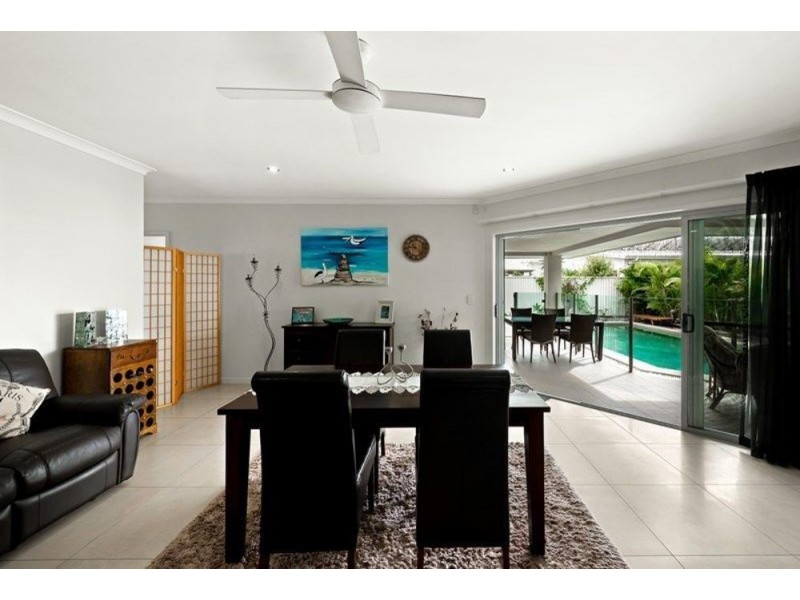 6 Echo Street, Pelican Waters QLD 4551