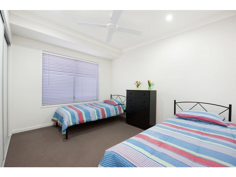 6 Echo Street, Pelican Waters QLD 4551