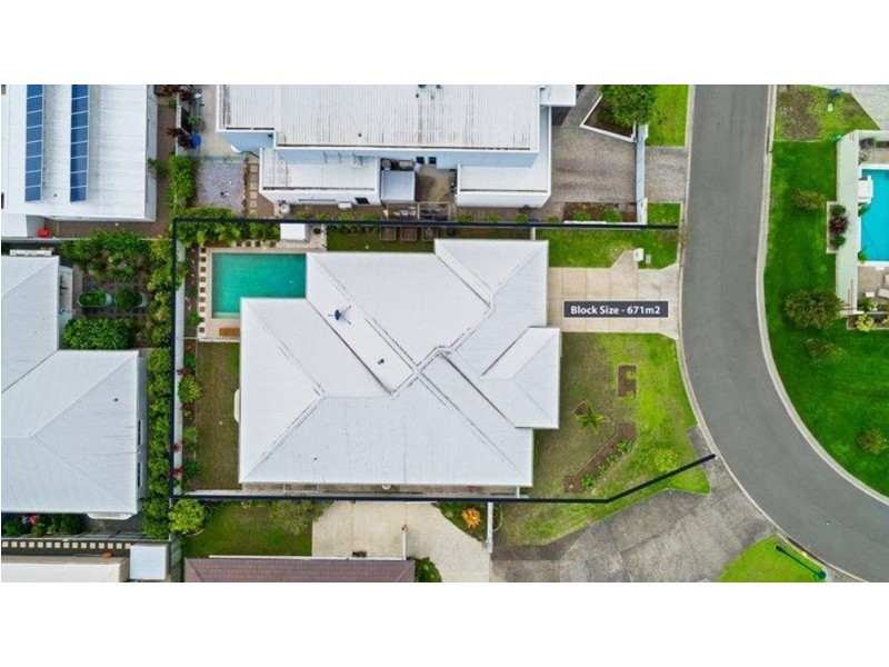 6 Echo Street, Pelican Waters QLD 4551