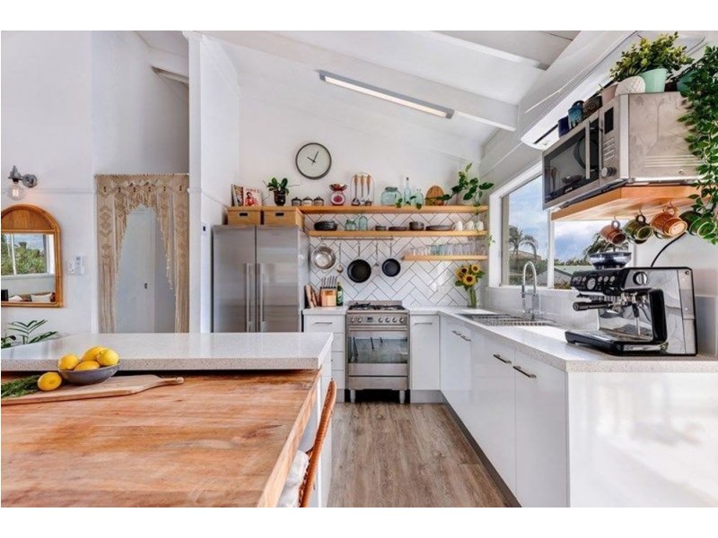 1/8 Point Cartright Drive, Buddina QLD 4575