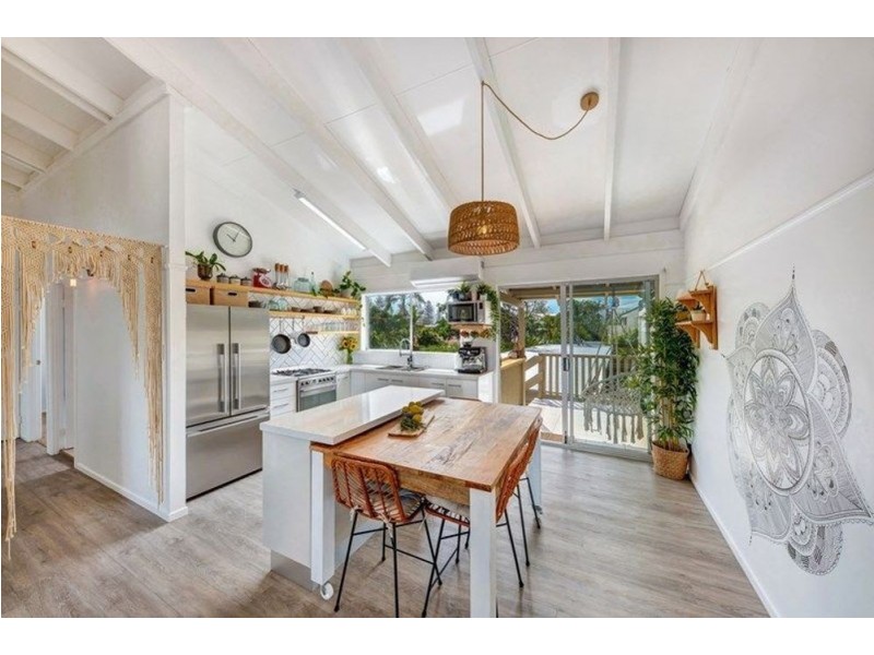 1/8 Point Cartright Drive, Buddina QLD 4575