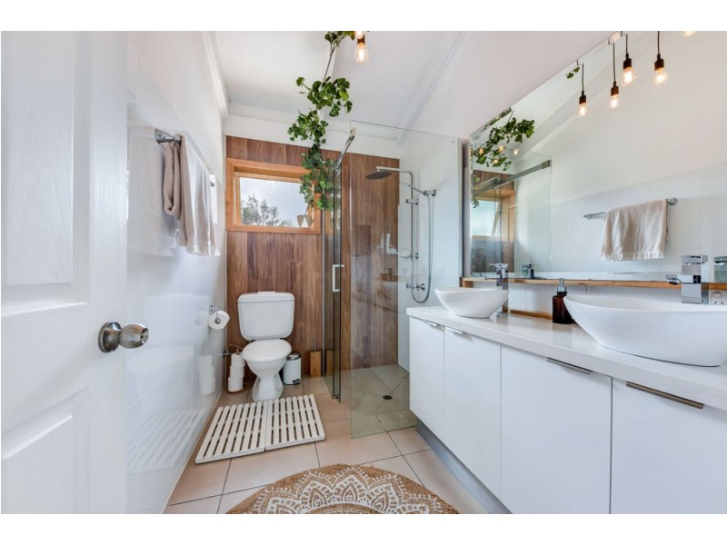 1/8 Point Cartright Drive, Buddina QLD 4575