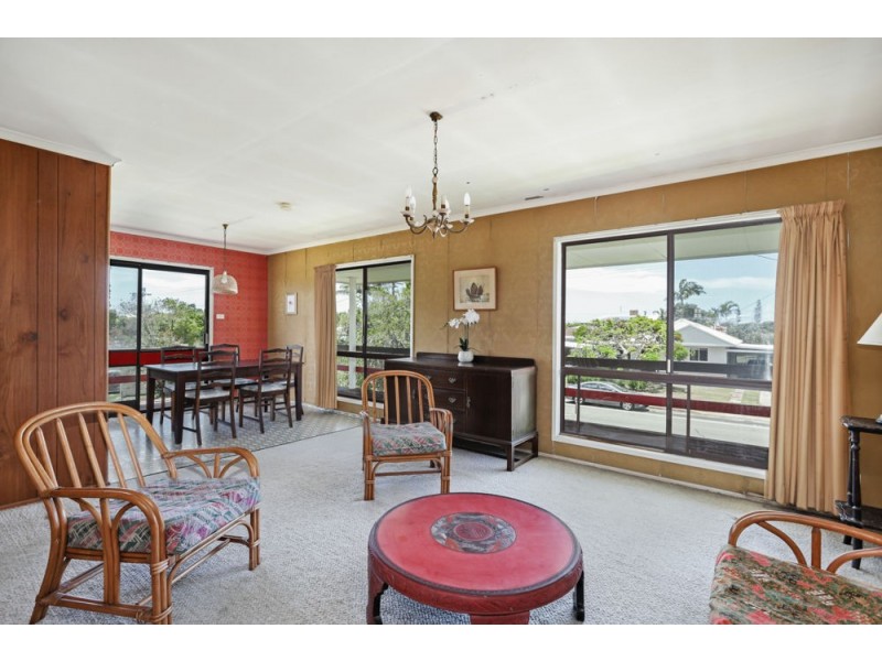 134 Westminster Avenue, Golden Beach QLD 4551