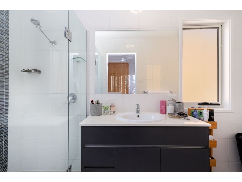 20 Copper Crescent, Caloundra West QLD 4551