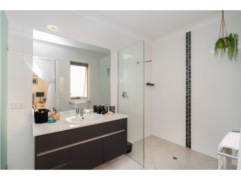 20 Copper Crescent, Caloundra West QLD 4551