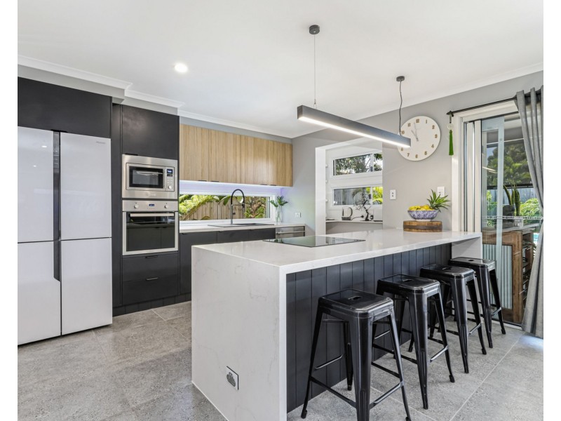 37 Balyata Street, Warana QLD 4575