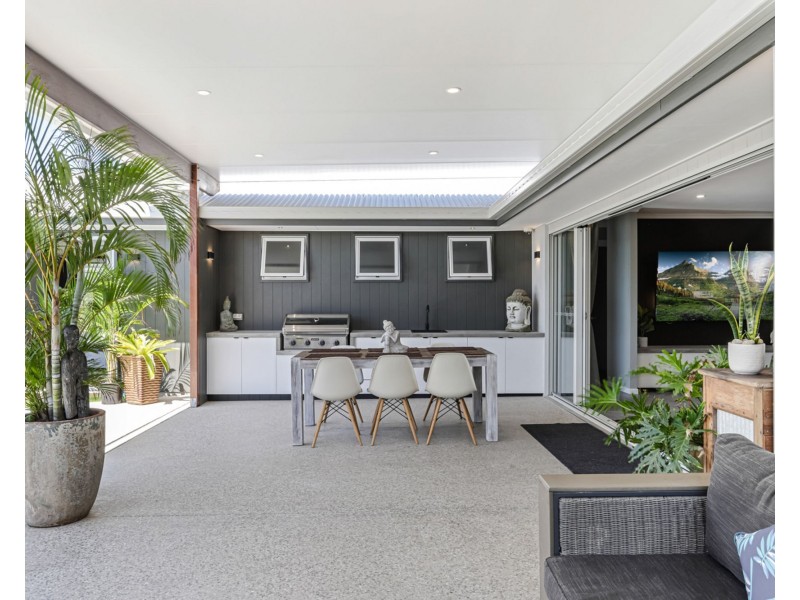 37 Balyata Street, Warana QLD 4575