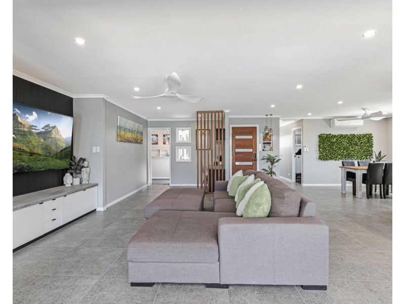 37 Balyata Street, Warana QLD 4575