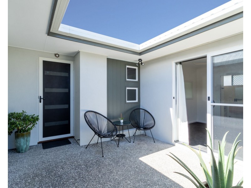 37 Balyata Street, Warana QLD 4575